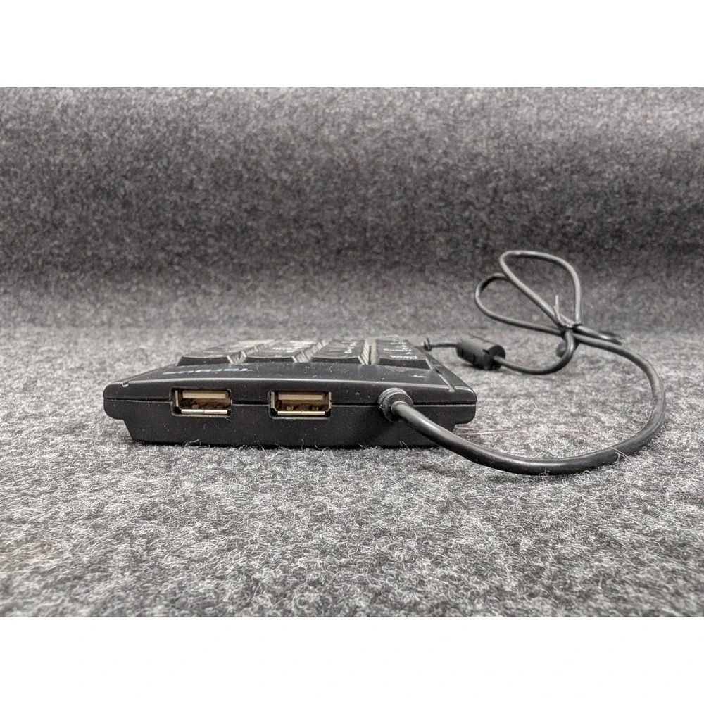Targus Numeric Keypad with 2 USB Ports Black 10-Key Wired USB Hub PAKP004B EUC